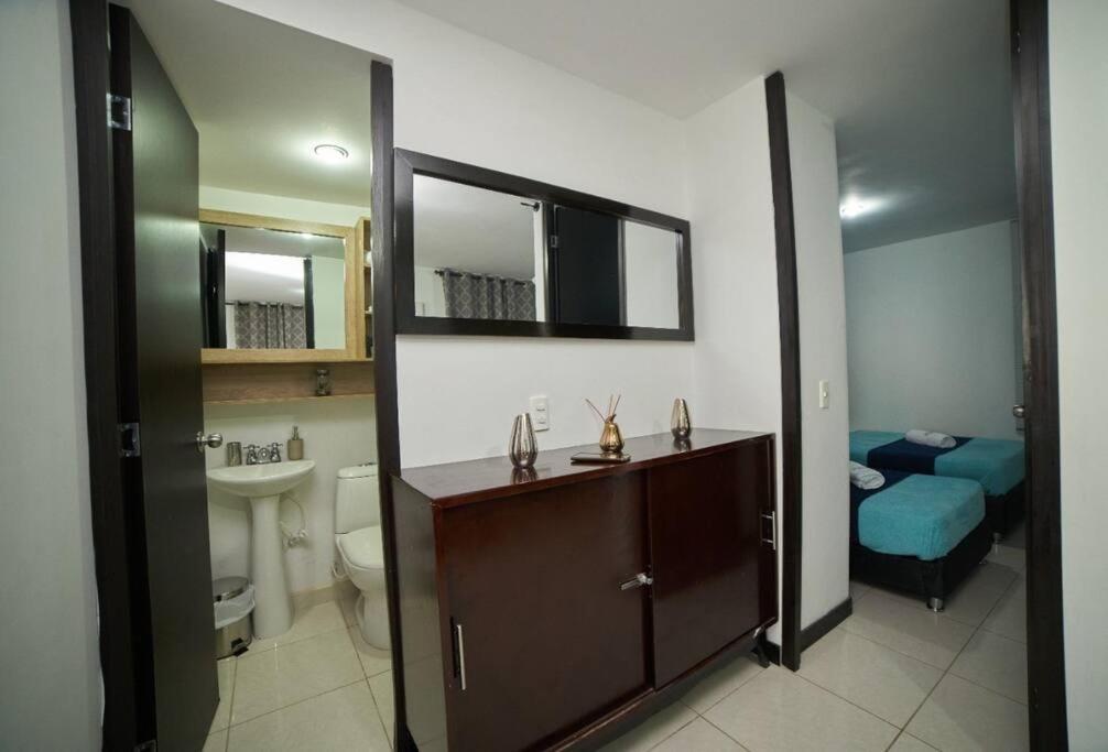 Apartamento Cerca Parque Del Cafe Con Piscina Montenegro Eksteriør billede