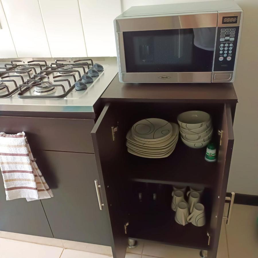 Apartamento Cerca Parque Del Cafe Con Piscina Montenegro Eksteriør billede